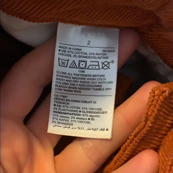 🥰 2/$25 Old Navy High rise rust cords - Picture 9 of 9